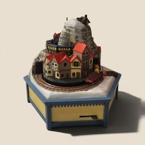 1981 Enesco "It's a Small World" Alpine Village music box, nightlight